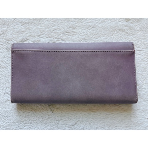 Universal Thread | Trifold Wallet - Picture 4 of 4